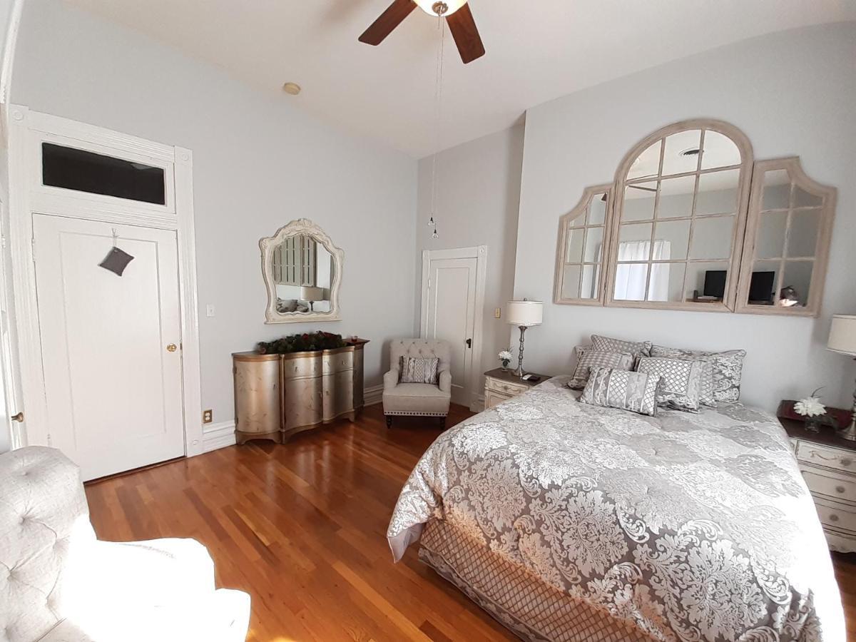Queens Chamber W King Heavenly Bed At Nottingham Place In Wise 외부 사진
